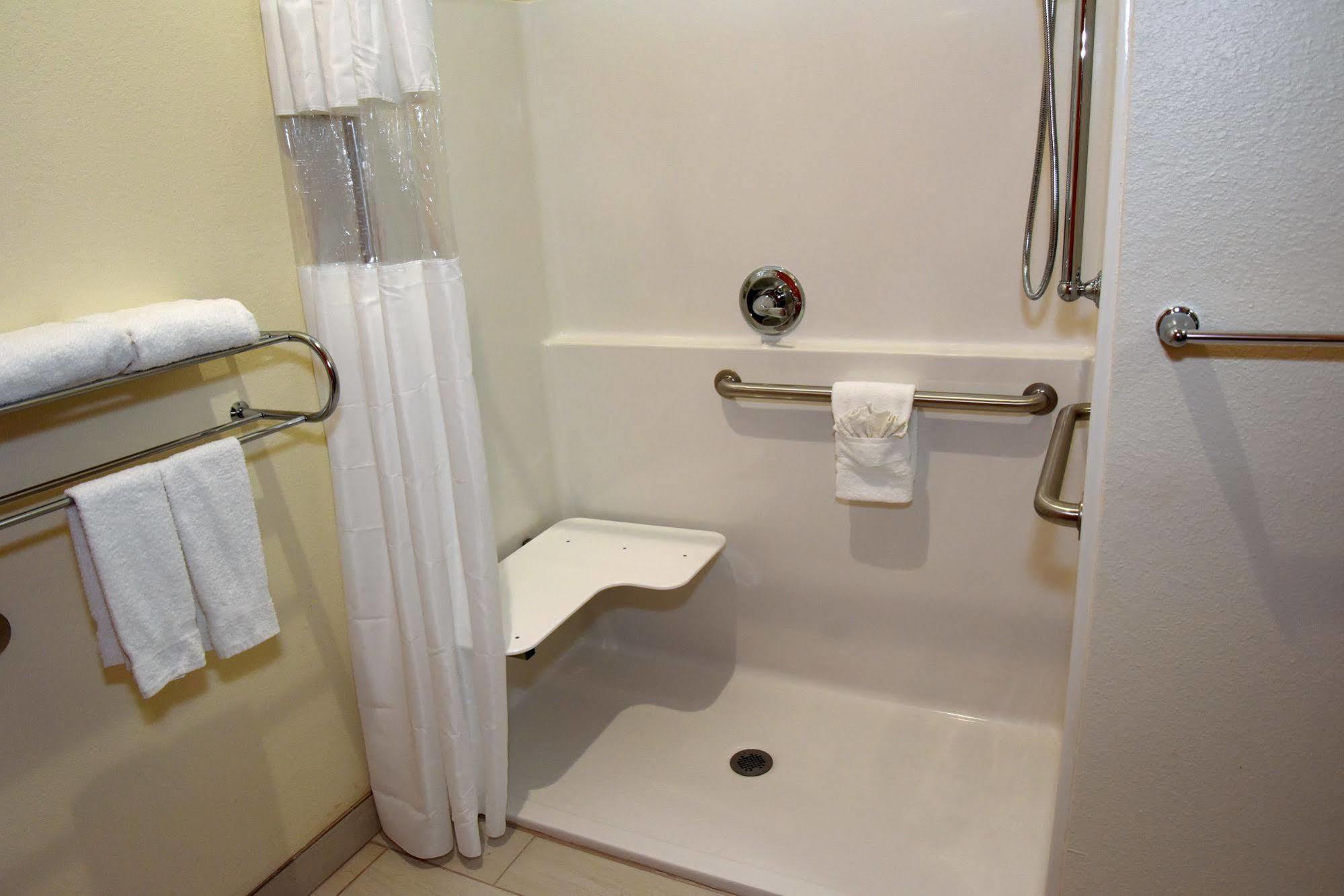 Home Away Kitchen Suites Enid Экстерьер фото